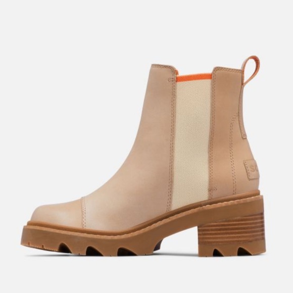 Sorel Joan Now Chelsea Boot Size 11 in Honest Beige, Gum - Picture 8 of 15